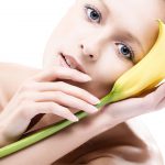 En förklaring av retinolets hemligheter. Rankning med de bästa ansiktsserumen med A-vitamin